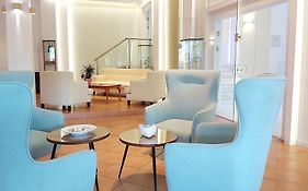 Akrogiali Boutique Hotel
